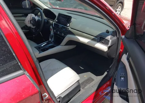 2021 Honda Accord Lx z USA, uszkodzony, nr VIN 1HGCV1F11MA076073